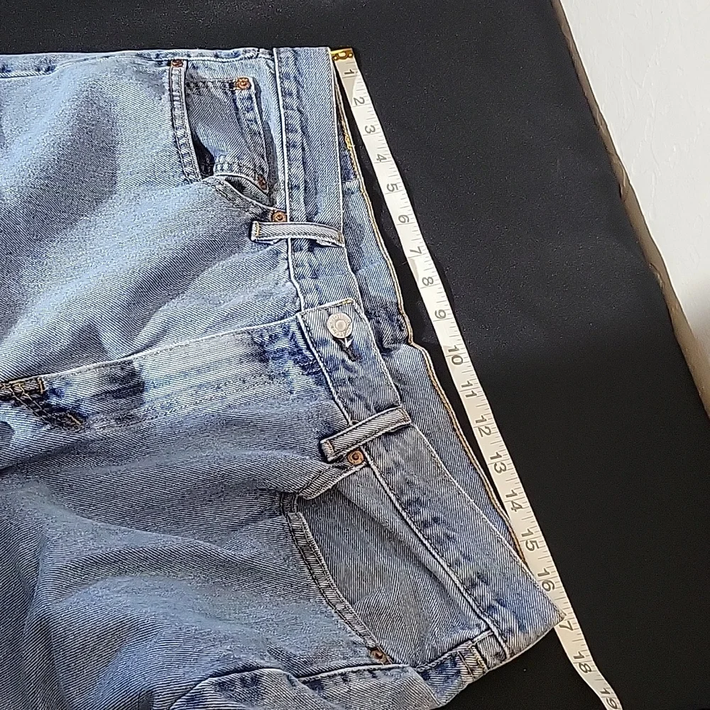 LEVI'S 505 Size 36 Faded Jeans